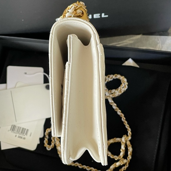 New Chanel Perfect Fit Adjustable Woc White Gold - Picture 3 of 11